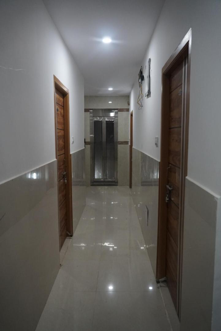 Cosmic Hotel & Guest House Gachibowli Raidurg Hajdarábád Exteriér fotografie