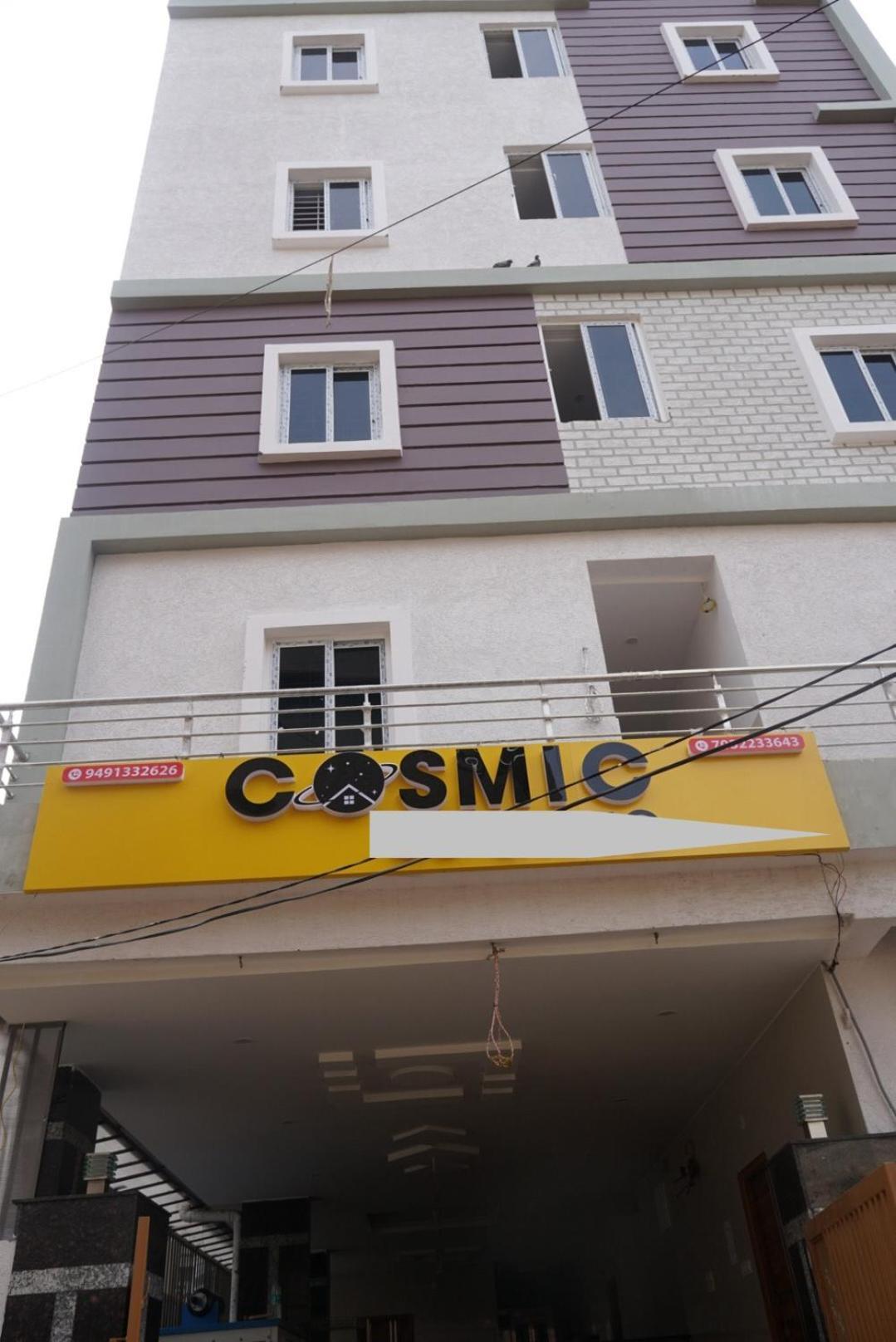 Cosmic Hotel & Guest House Gachibowli Raidurg Hajdarábád Exteriér fotografie